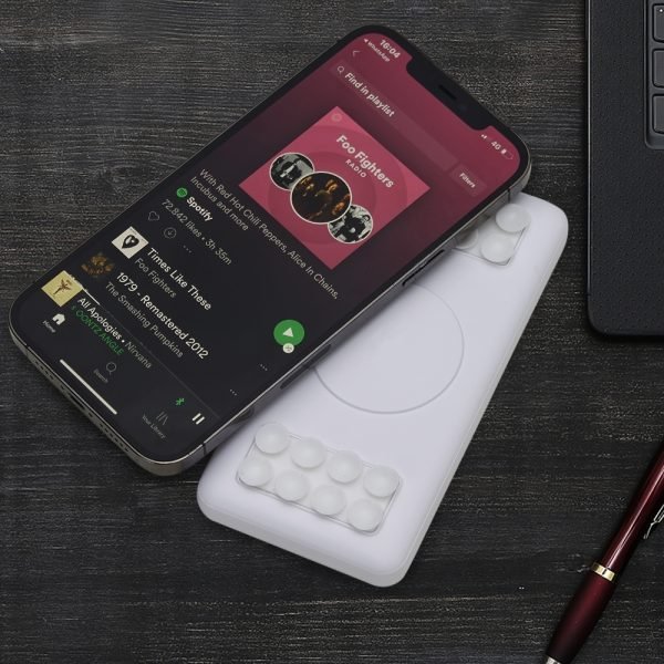 Power Bank 10.000mAh com Carregamento via Induçăo ou via Cabo